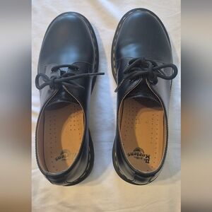 Dr. Martens Leather Oxford in Black.  Size 9. Brand new Without Tag.